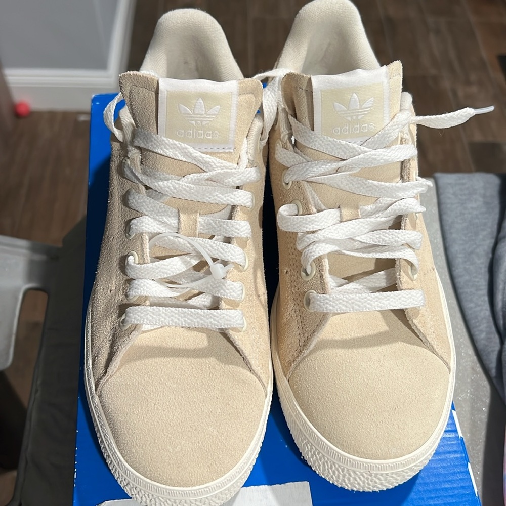 Women size 7.5 Adidas Stan Smith CS suede beige sneakers classic